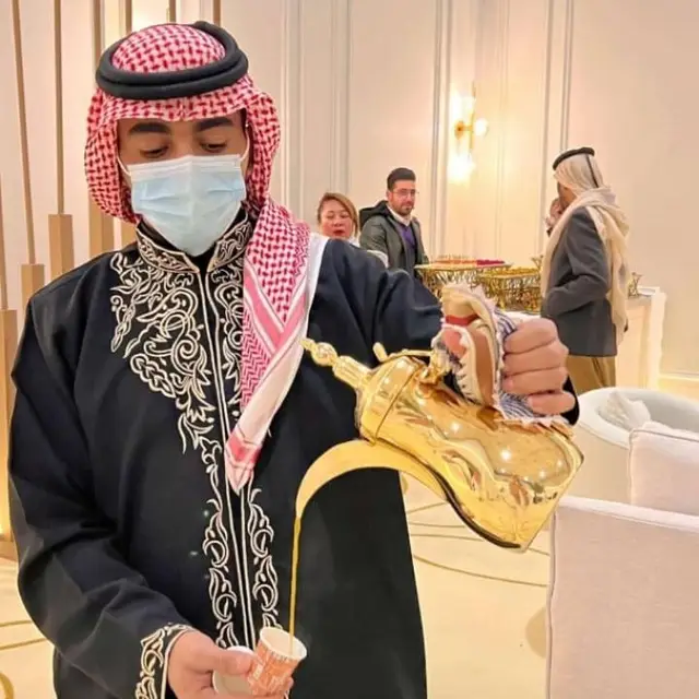 طاقم ضيافة للعزاء